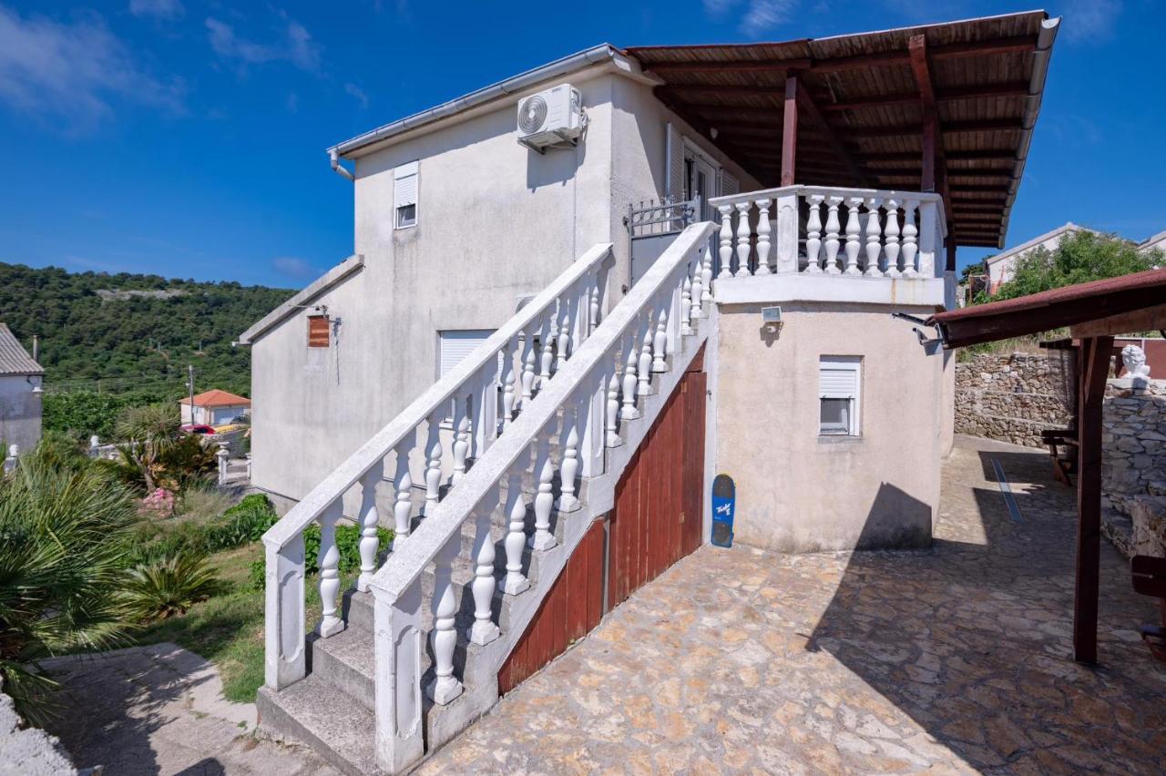 Apartments Ruza Dragove Dugi Otok Exterior photo