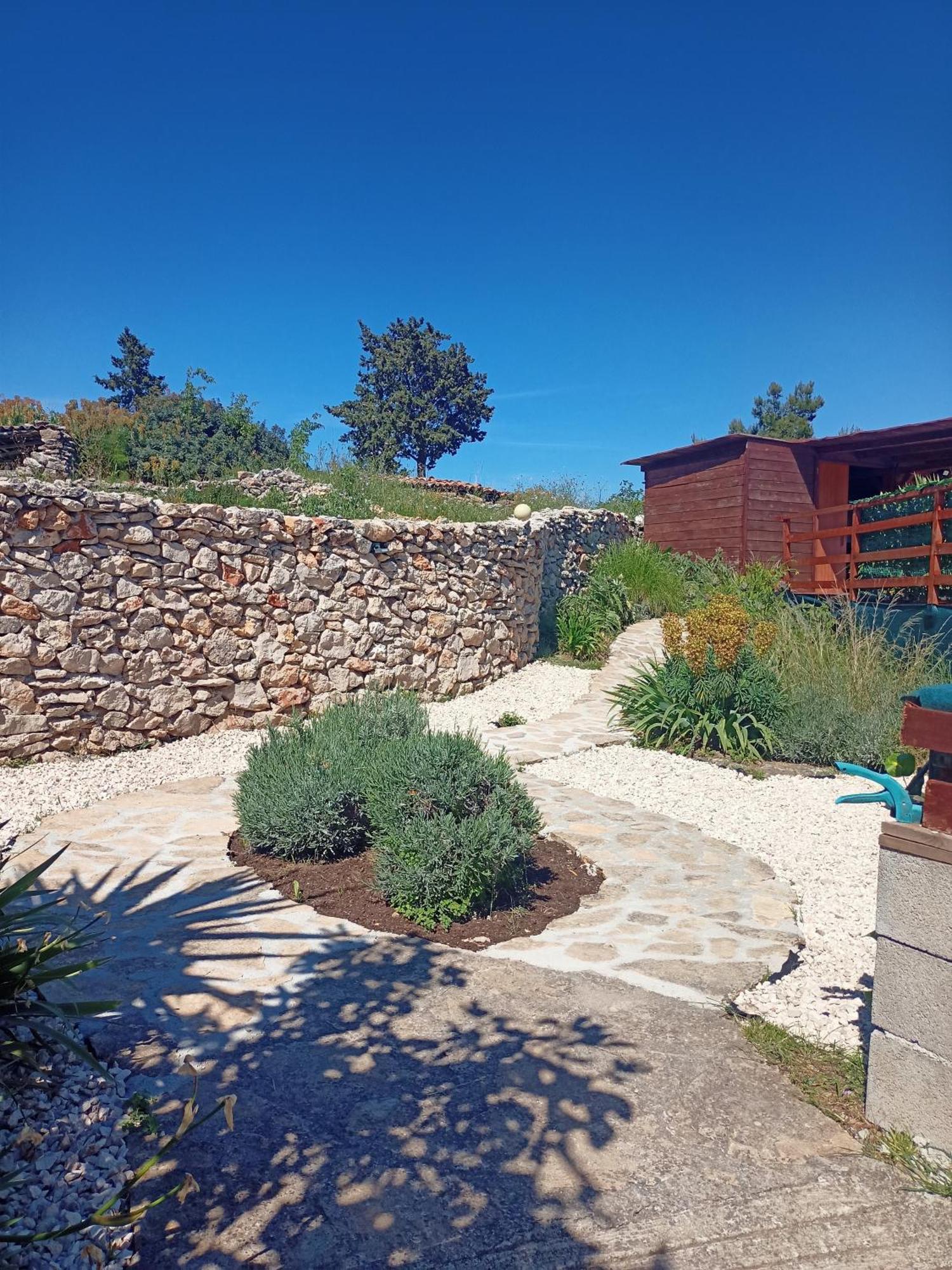 Apartments Ruza Dragove Dugi Otok Exterior photo